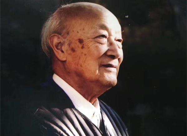 詩人屠岸逝世，享年94歲