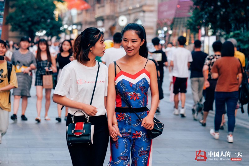 女大學(xué)生創(chuàng)業(yè)豪言這輩子都不可能打工 曾參選環(huán)球小姐