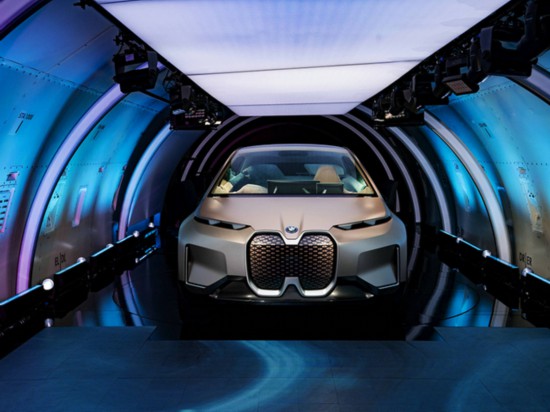 BMW Vision iNEXT亮相 2021年量產(chǎn)