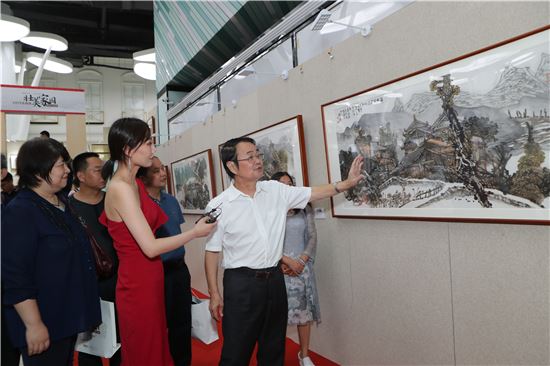 2019黃格勝壯美家園國畫展暨藝術(shù)成就論壇在京舉行