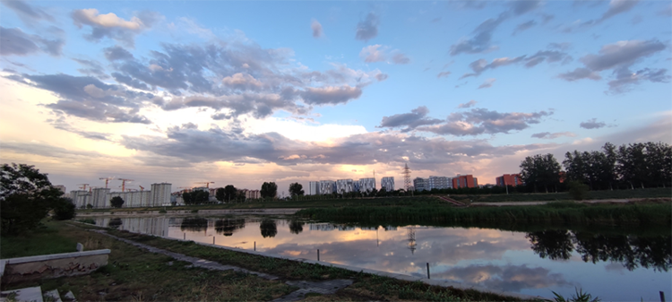 太美了、北京雷雨后的雙彩虹如油畫晚霞