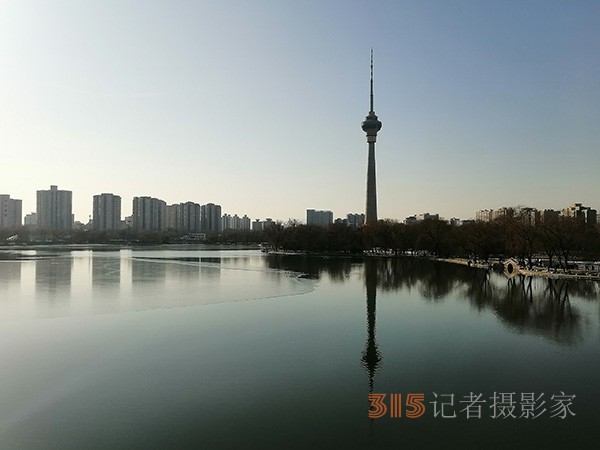 李月手機(jī)拍圖——玉淵潭公園冰開春來