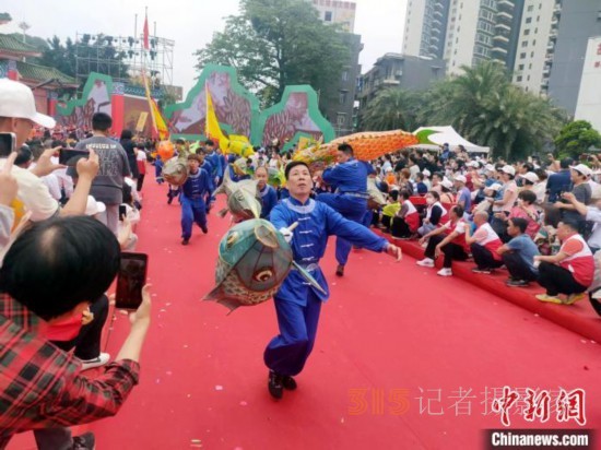 近百項(xiàng)非遺亮相東莞“茶園游會(huì)”